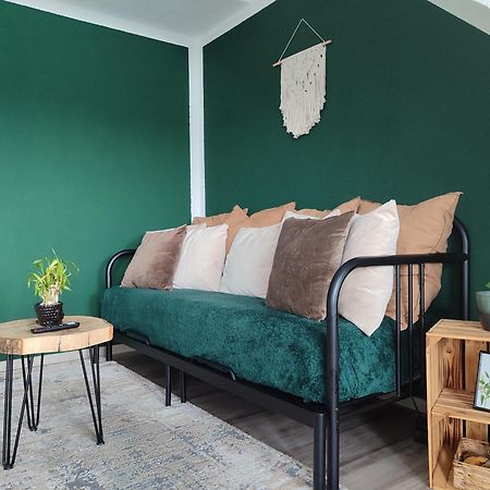 Nature Terminal Apartment - Unterwegs Zuhause Steinenbronn ภายนอก รูปภาพ