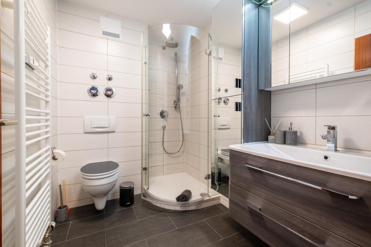 Nature Terminal Apartment - Unterwegs Zuhause Steinenbronn ภายนอก รูปภาพ