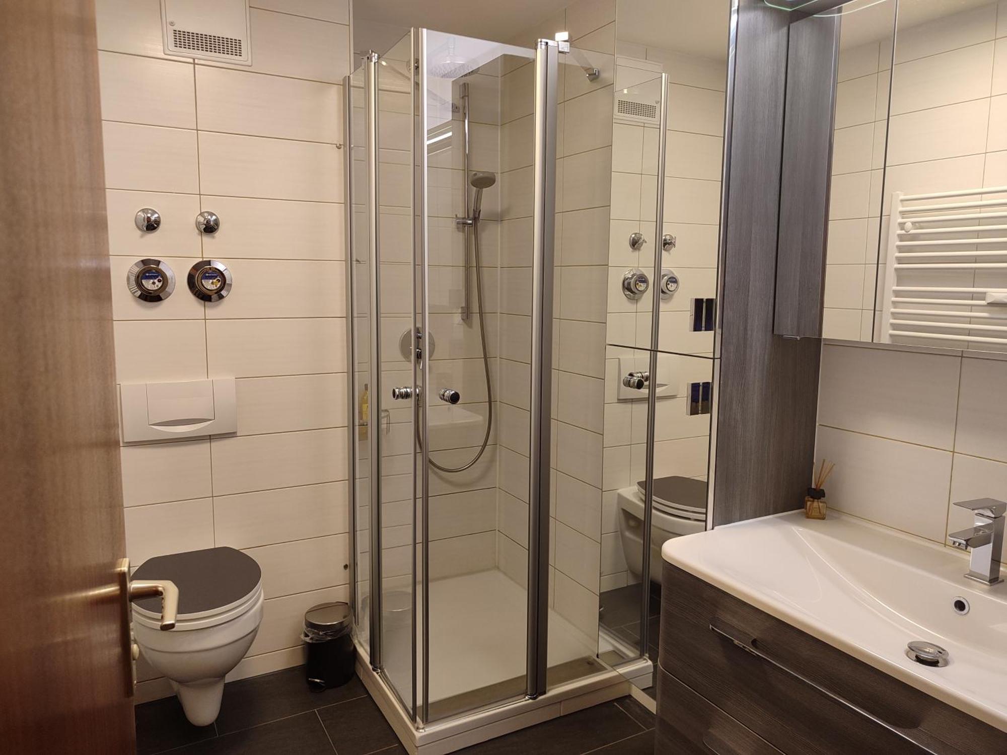 Nature Terminal Apartment - Unterwegs Zuhause Steinenbronn ภายนอก รูปภาพ